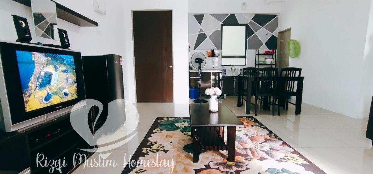 Rizqi Muslim Homestay Meru Casa Kayangan Ipoh Exteriör bild